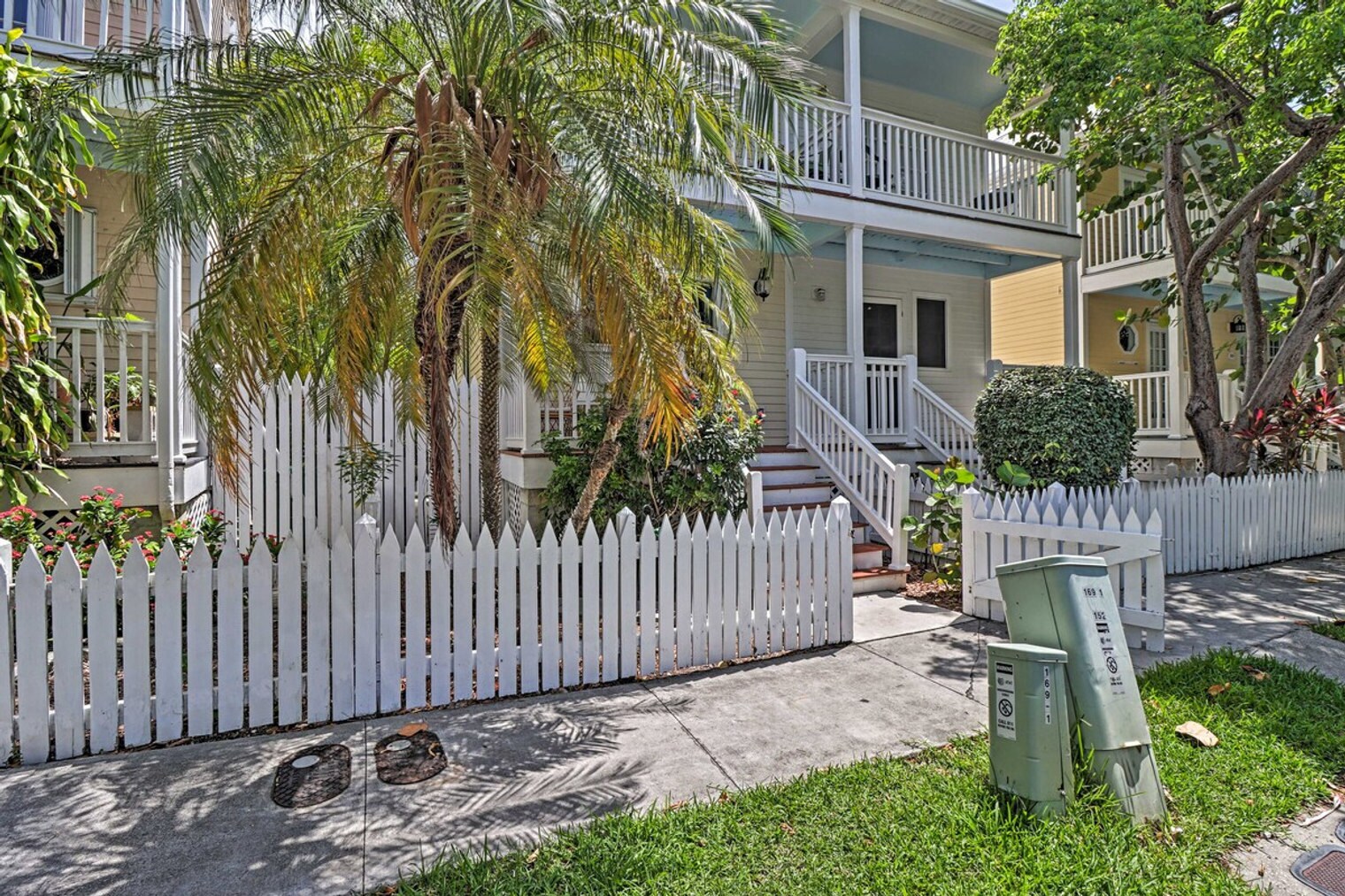 Building Photo - 169 Golf Club Dr