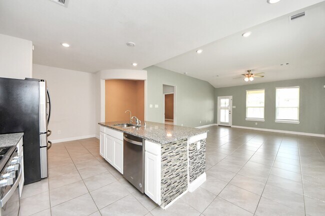 Building Photo - 4422 Sandhill Terrace Ln