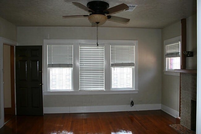 Building Photo - 412 W Polk St