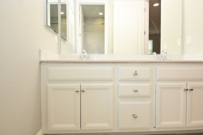 Building Photo - Stylish, Contemporary Campbell 4/2 home with Patio & Attached Garage