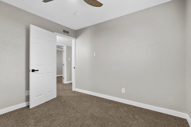 Building Photo - 3902 Marywood Dr