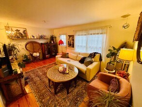 Building Photo - 35-39 E. Blenkner