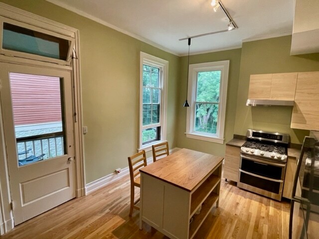 Kitchen-1 - 2618 Moorman Ave