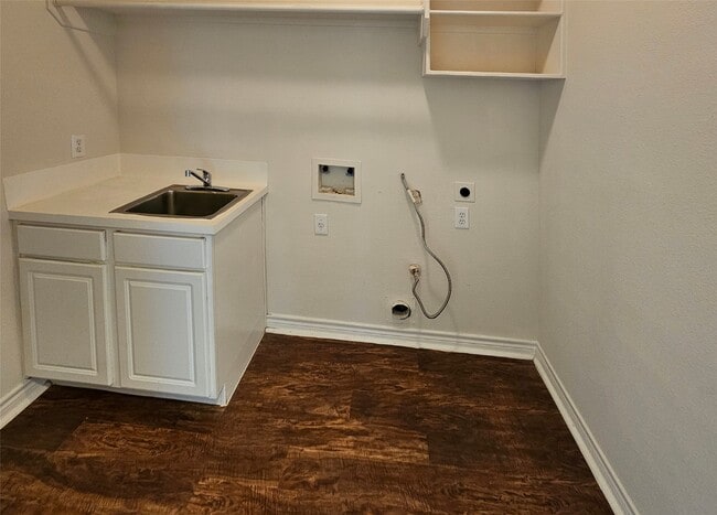 Building Photo - 2202 Cherry Hill Ct