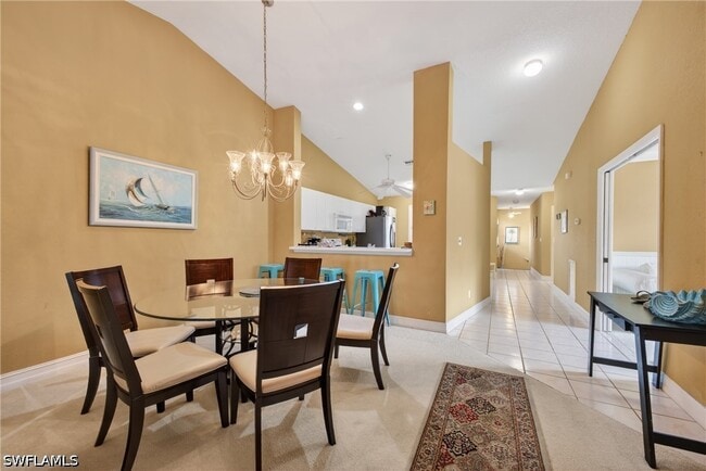 Building Photo - 705 Luisa Ln