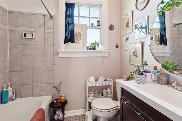 Building Photo - 5417 S Johnson St