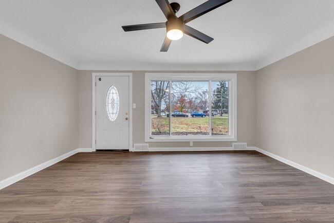 Building Photo - 6775 Middlebrook Blvd