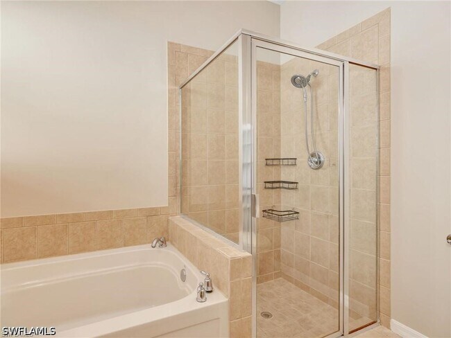 Building Photo - 10140 N Golden Elm Dr