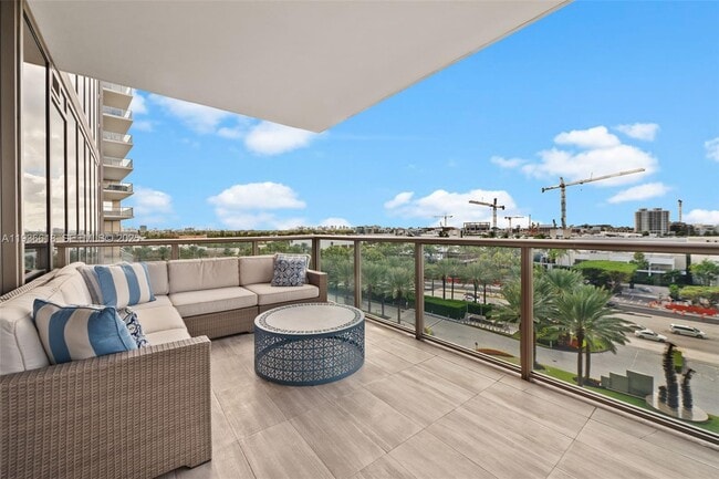 Building Photo - 9705 Collins Ave