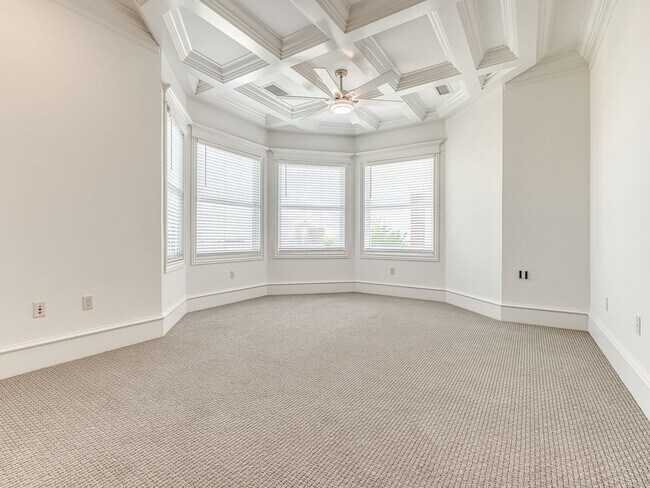 Building Photo - Beautiful Downtown OKC Townhouse