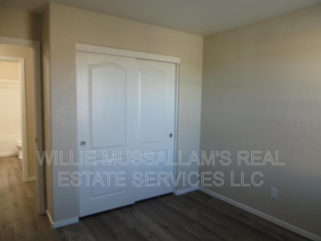 Building Photo - 16699 Colonial Trail