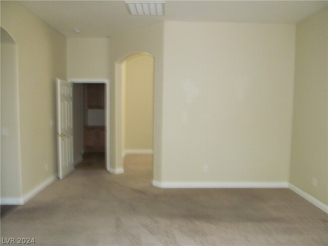 Building Photo - 7225 Fern Meadow St