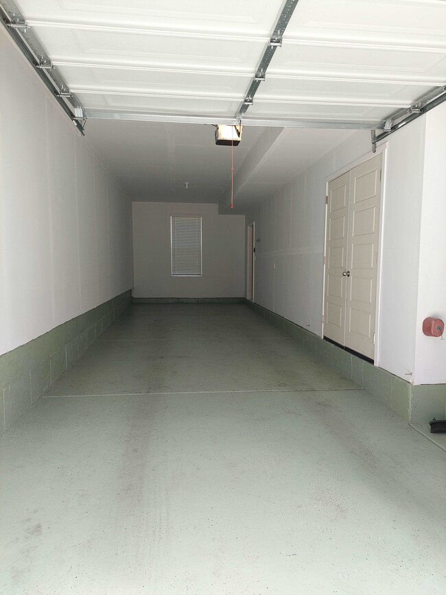 Building Photo - 2140 N 725 W