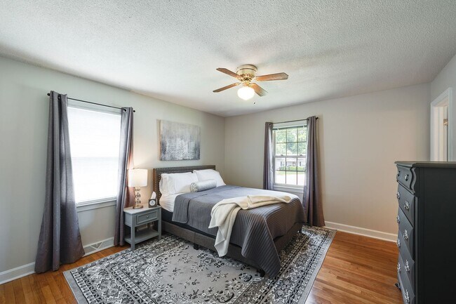 Building Photo - 2508 Canal Dr NW