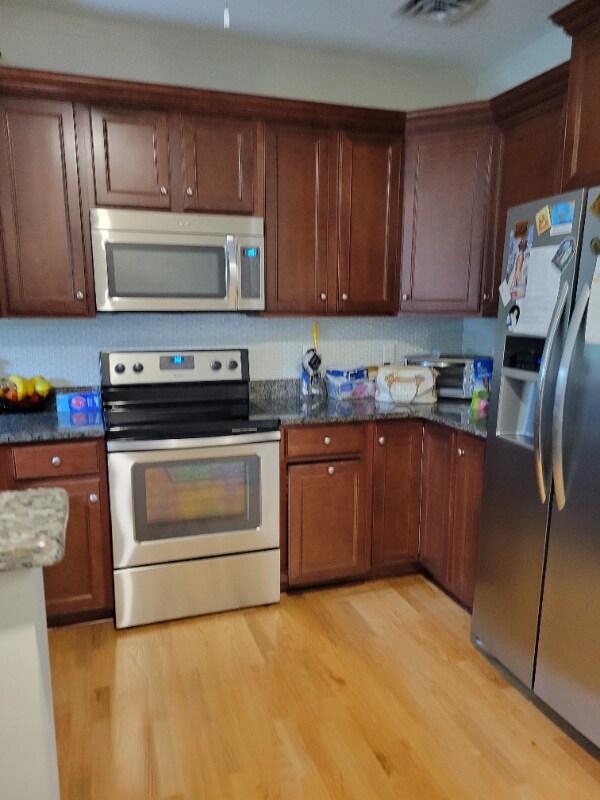 Building Photo - 23 Augustus Ct