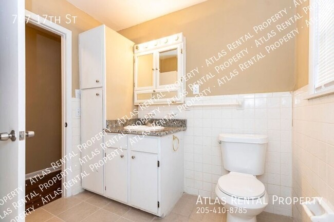 Building Photo - 747 17th St