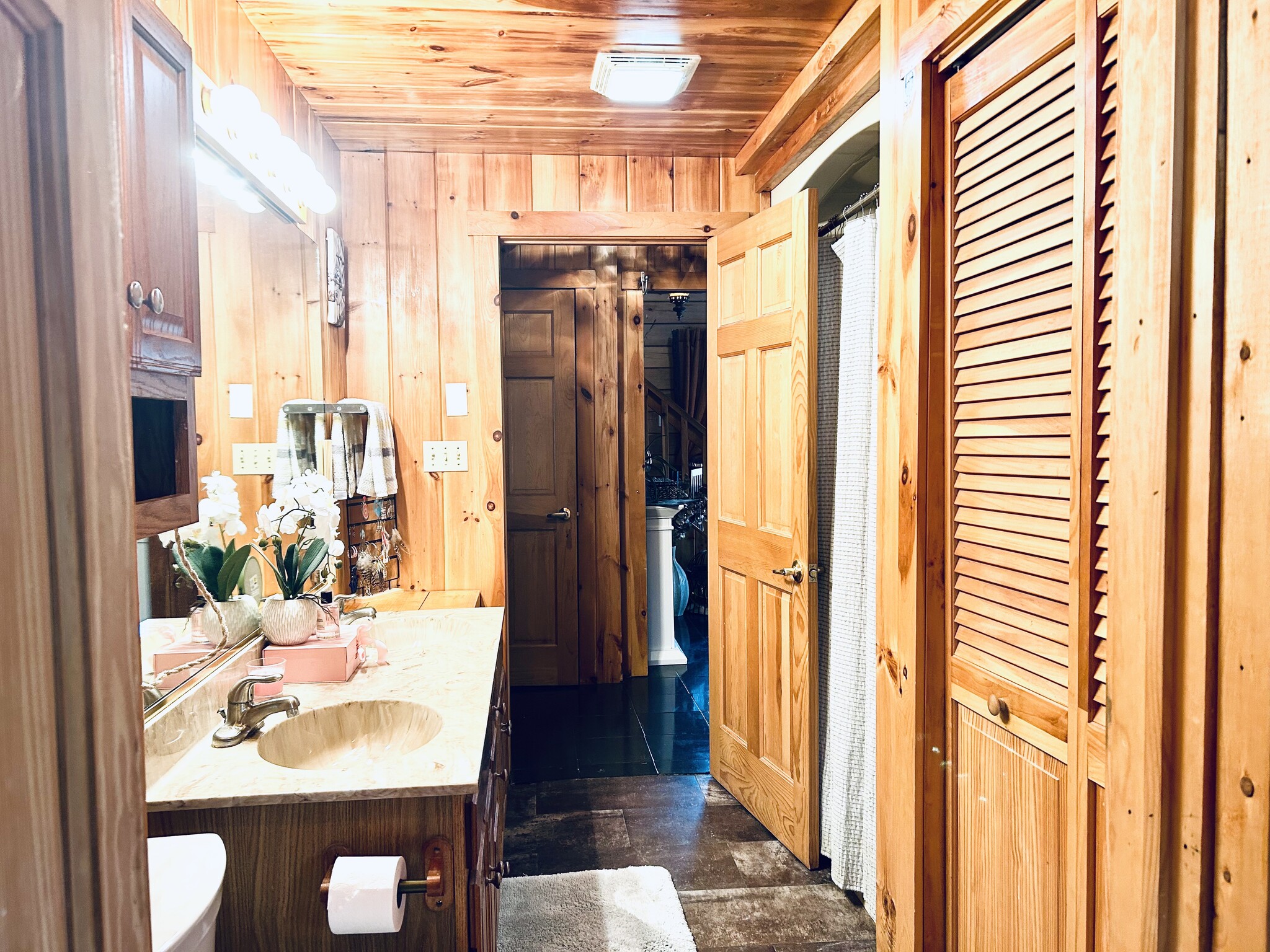 Building Photo - 93 Shepard Ave