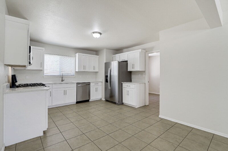 Building Photo - 3124 N Stanton St