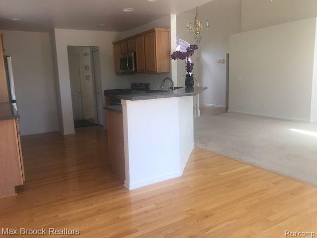 Building Photo - 40761 Lenox Park Dr