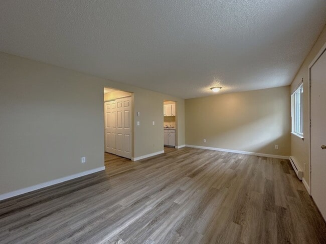 Building Photo - Tamarack#