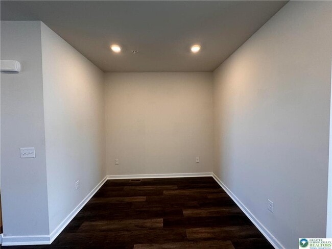 Building Photo - 4934 Brookside Ct