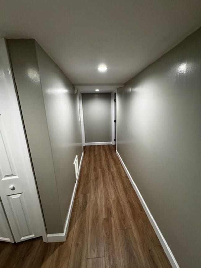 Building Photo - Home for Rent in Middle of Johnson City!