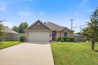 Building Photo - 100 Sullivans Wy