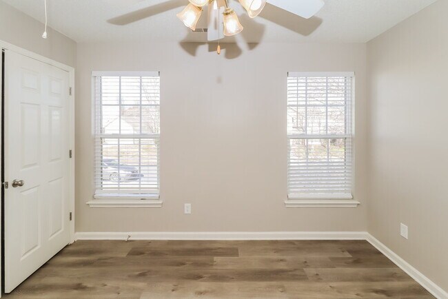 Building Photo - 8448 Angwin Pl