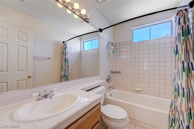 Building Photo - 267 Bluefield Ln