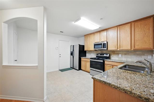 Building Photo - 9803 Wake Bridge Dr
