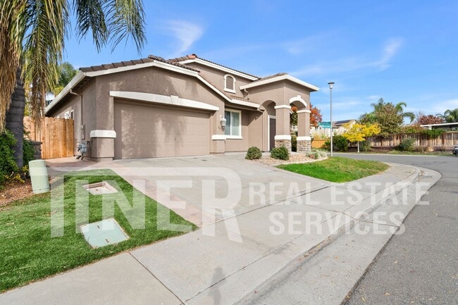 Building Photo - 4 Bedroom Elk Grove Home in Desireable Sch...