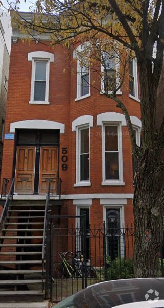 Building Photo - 509 W Armitage Ave