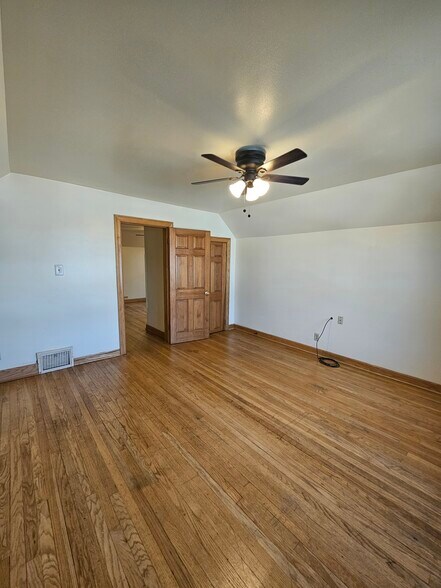 Bedroom #2 - 421 N Greenfield Ave