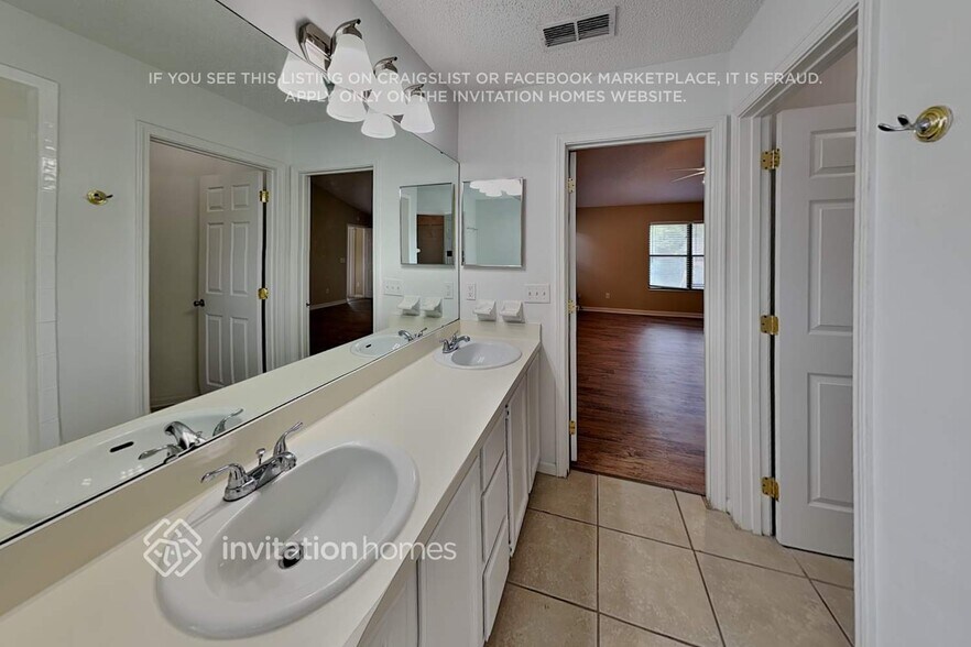 Building Photo - 8182 Rocky Creek Dr
