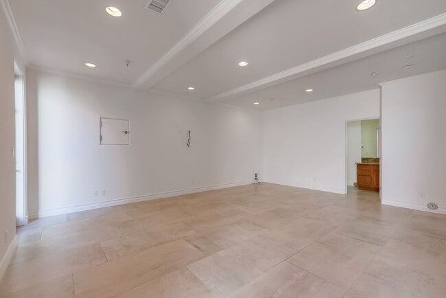 Building Photo - 1902 Marshallfield Ln