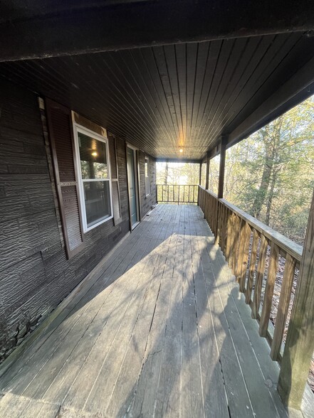 Building Photo - 826 Marcum Rd