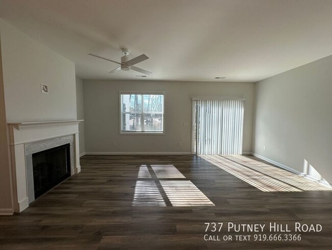 Building Photo - 737 Putney Hl Rd