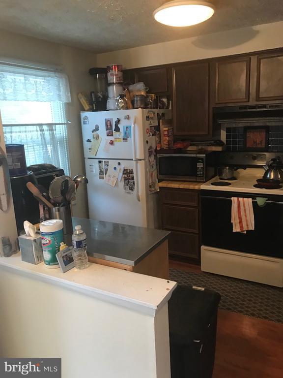 Building Photo - 8320 Brookvale Ct