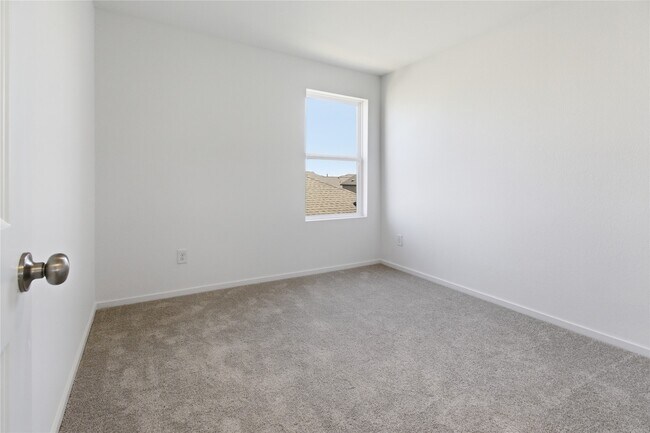 Building Photo - 28731 Bottom Grass Trl