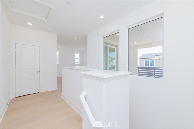 Building Photo - 446 Lobata