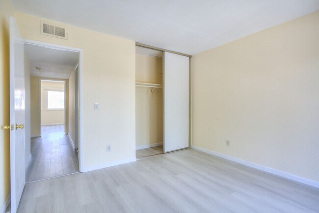 Building Photo - Rowland Unified School District?Welcome to Your Stylish West Covina Retreat!