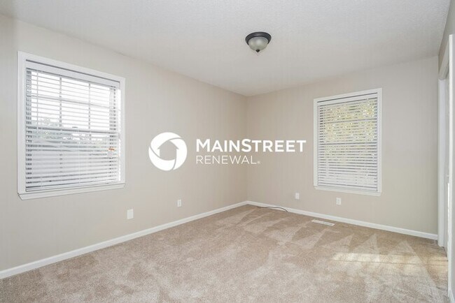 Building Photo - 5 Bedroom Pet-Friendly Home in Birmingham, AL with Main Street Renewal