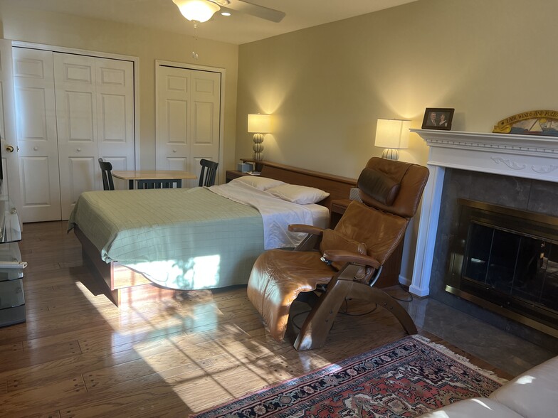 Building Photo - 6807 Buttermere Ln