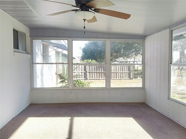 Building Photo - 1055 S Cooper Dr