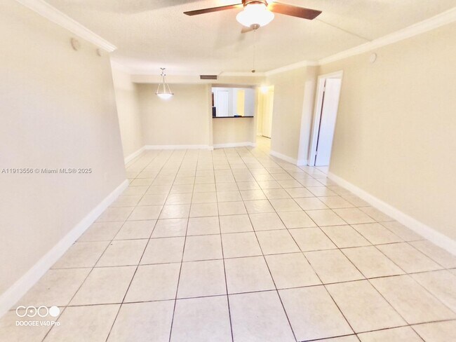 Building Photo - 4255 N University Dr