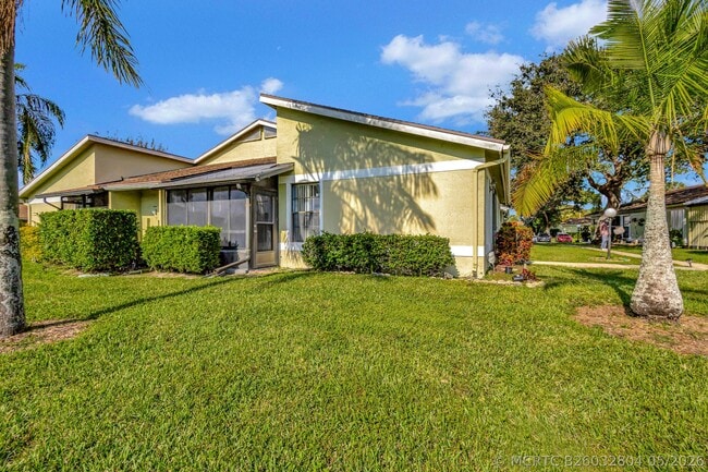 Building Photo - 4385 Willow Brook Cir
