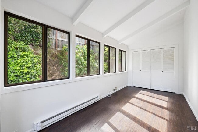 Building Photo - 31 Antilles Way