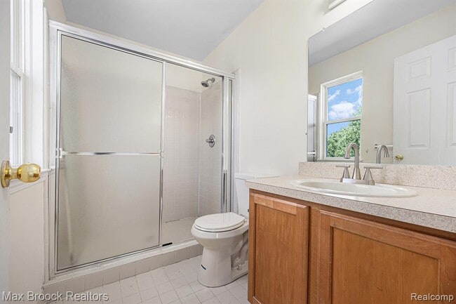 Building Photo - 4899 Green Ct