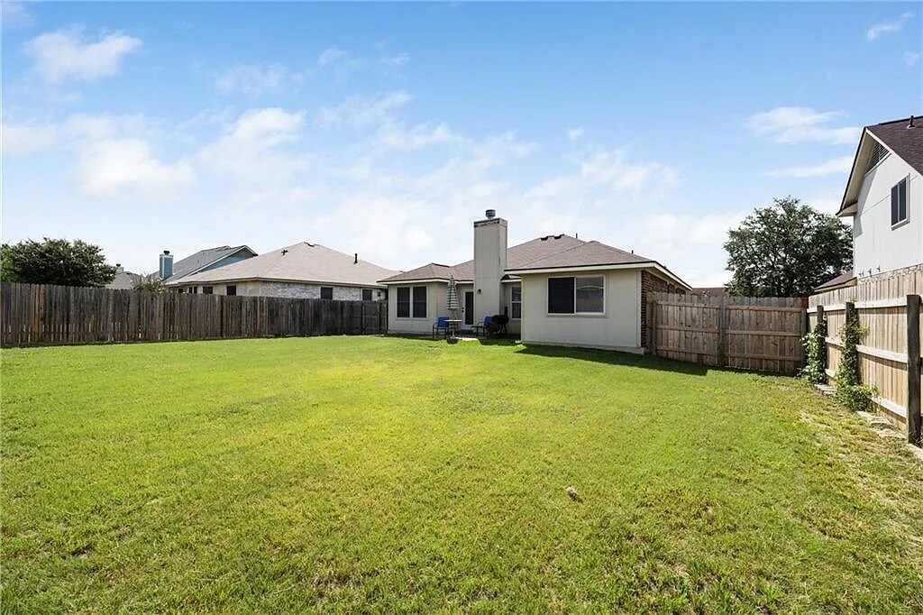 Building Photo - 609 Ranchero Rd