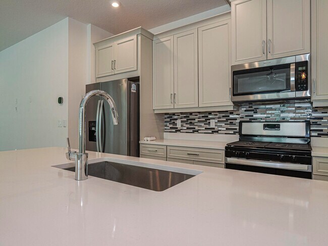 Building Photo - 11551 SW Viridian Blvd